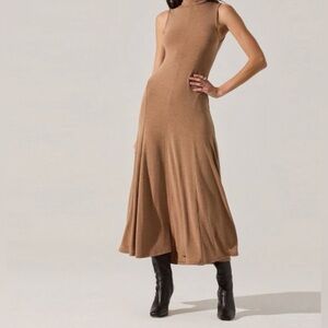 NWT ASTR the Label Haylie Elegant Tan Sleeveless Maxi Dress.